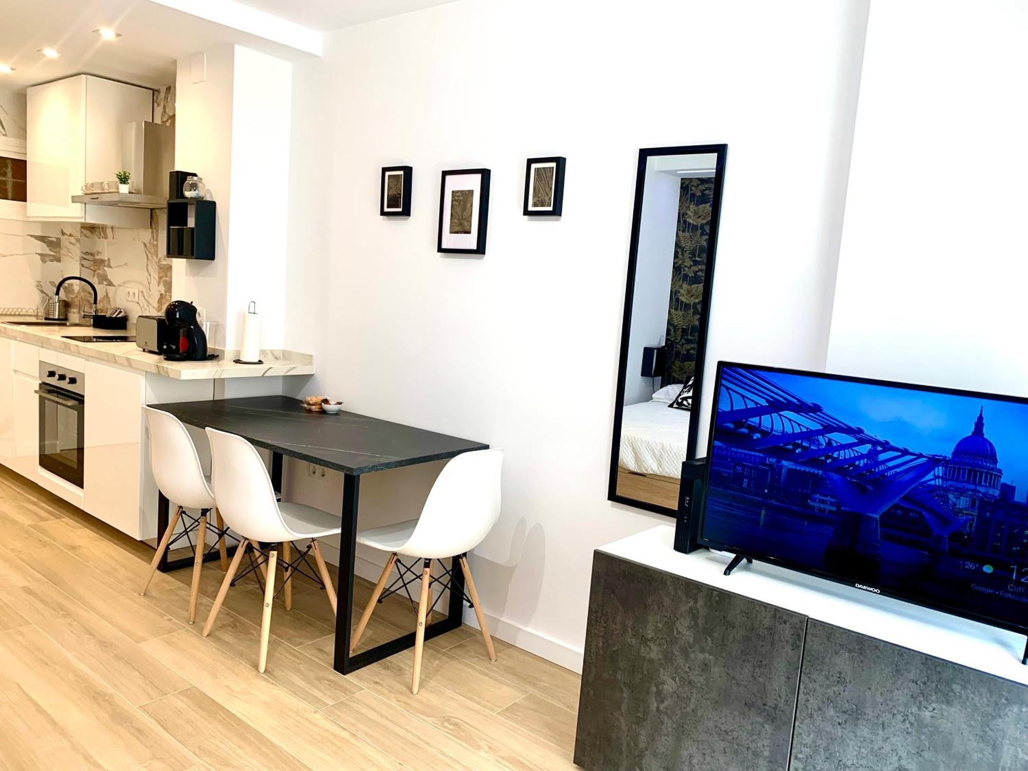 Apartamento Premium Con Piscina - Recepcion 24 Hs 베날마데나코스타 외부 사진